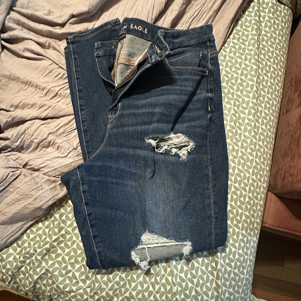 American Eagle Outfitters Women's Dark Blue Ripped Skinny Jeans